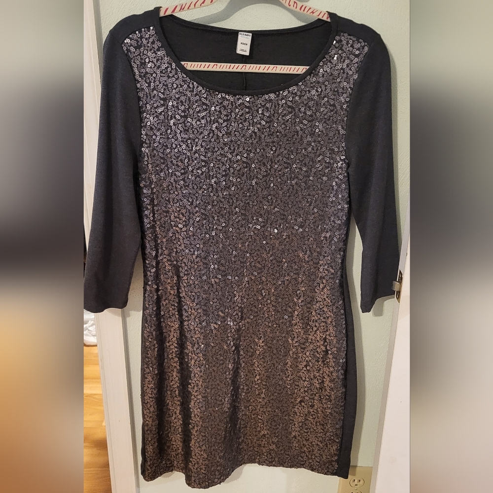 Old Navy Gray With Silver Sequins 3/4 Sleeve Dress